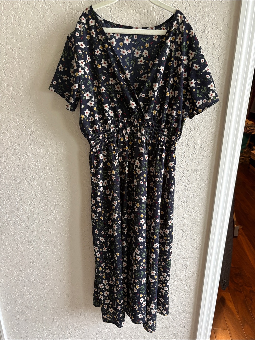 SHEIN  Navy Floral Dress  Sz Small